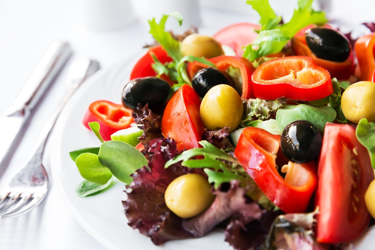 salad-vegetables-make-healthy-colon-foods